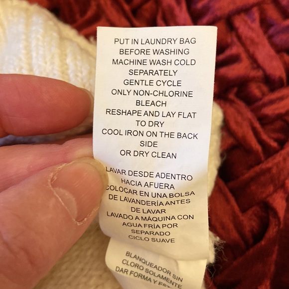 Michael Kors Cream Pull Over V Neck Cotton Blend Sweater. Size Medium. - Picture 8 of 8